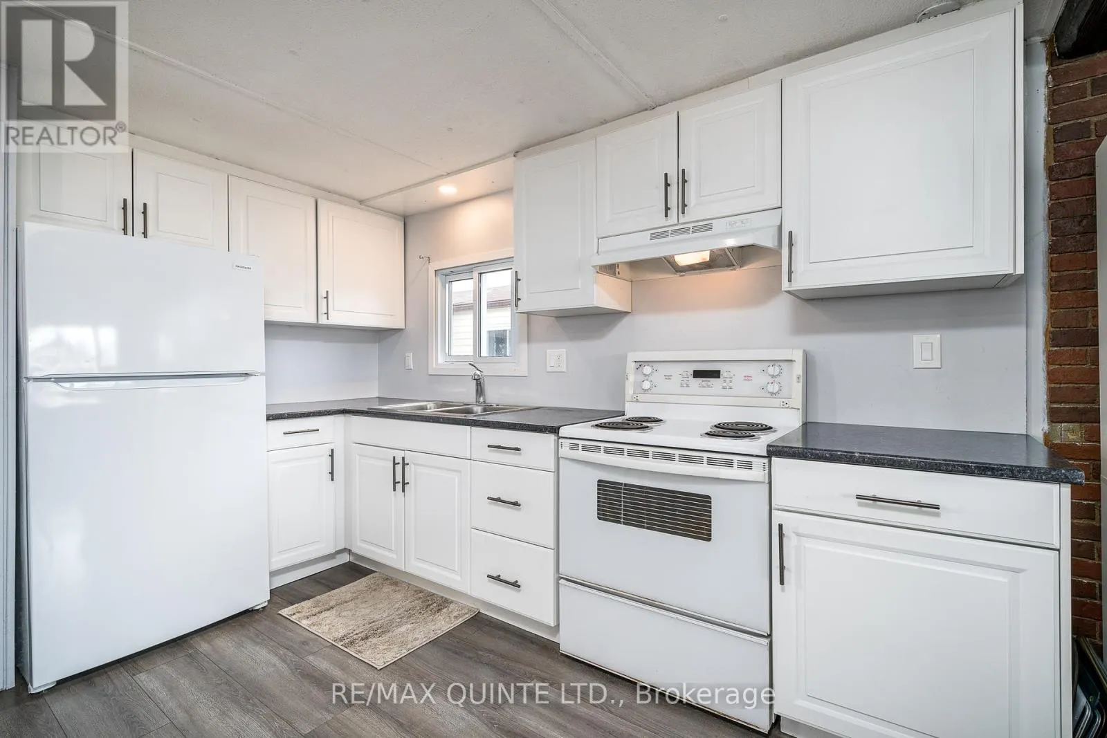 47 - 311 DUNDAS STREET, #47