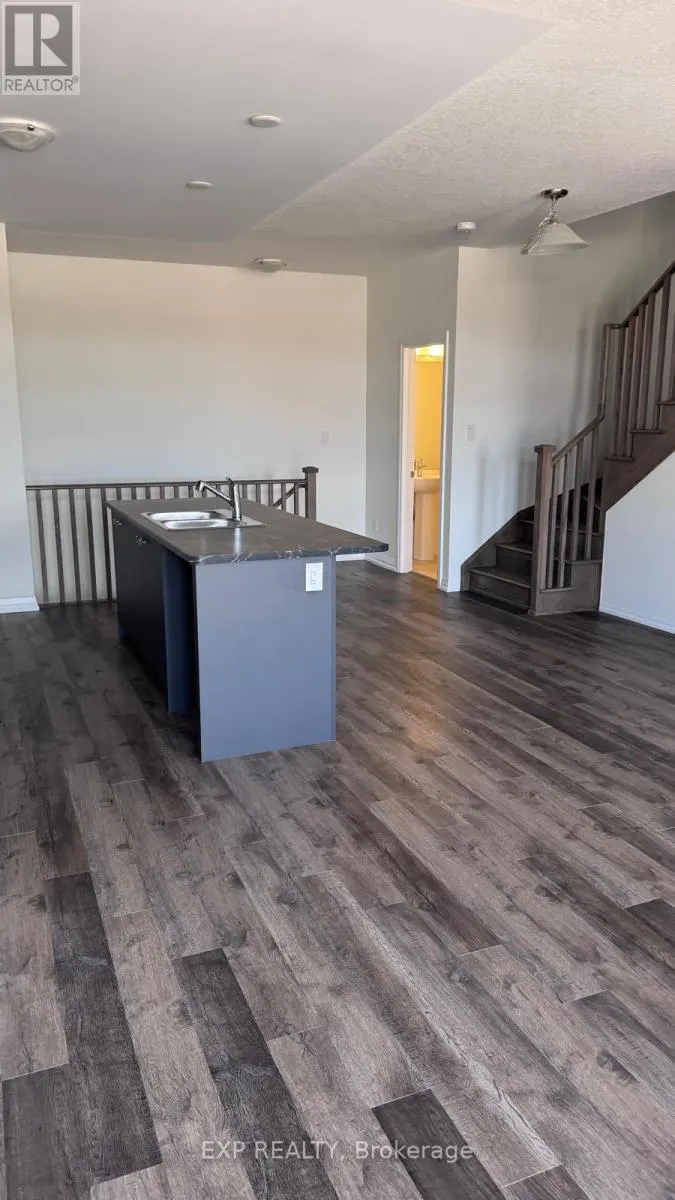 47 STANLEY AVE CRESCENT