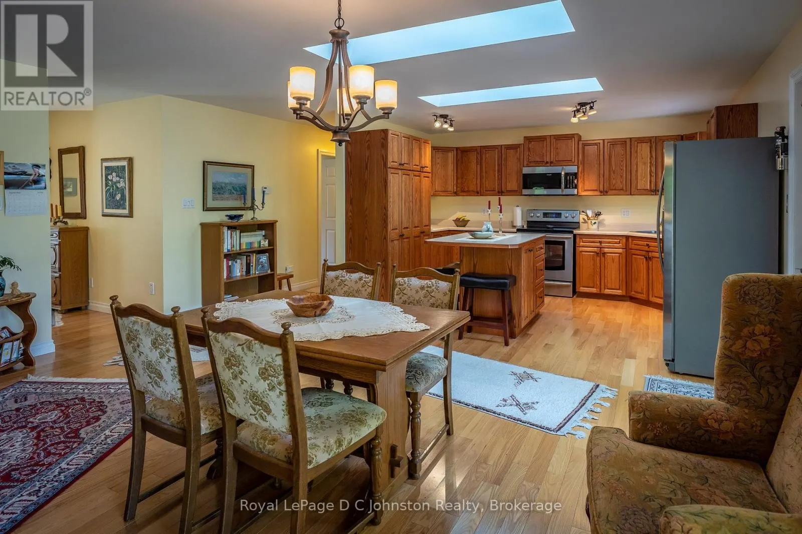 27 GREMIK CRESCENT