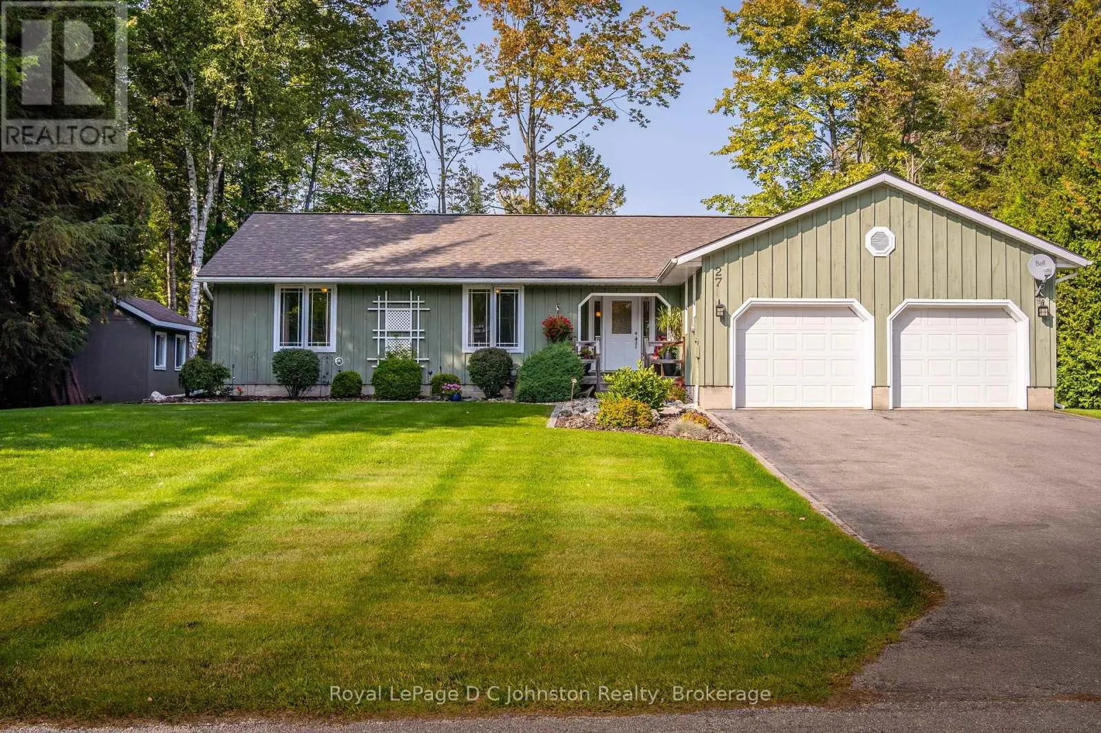 27 GREMIK CRESCENT