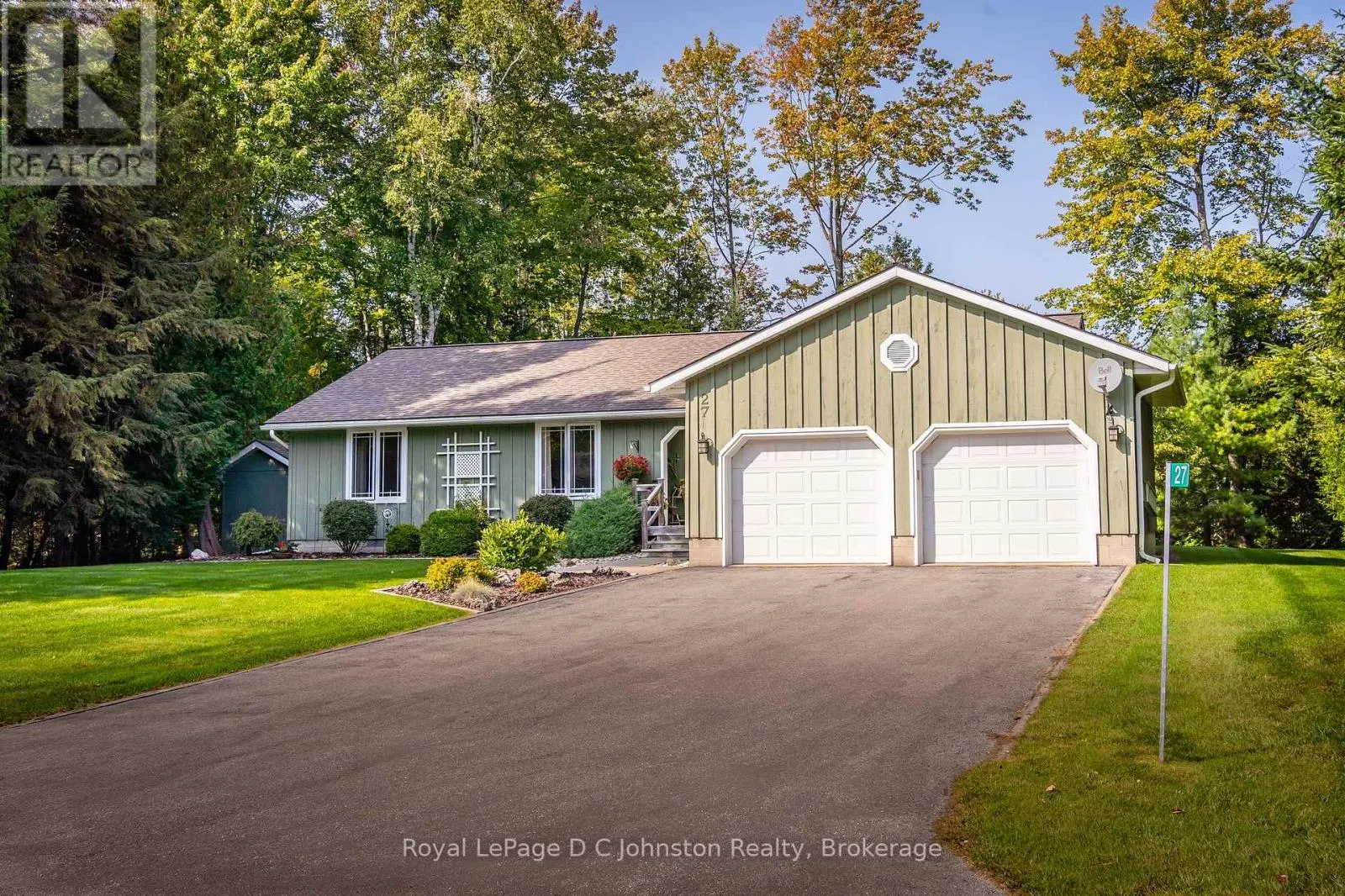 27 GREMIK CRESCENT