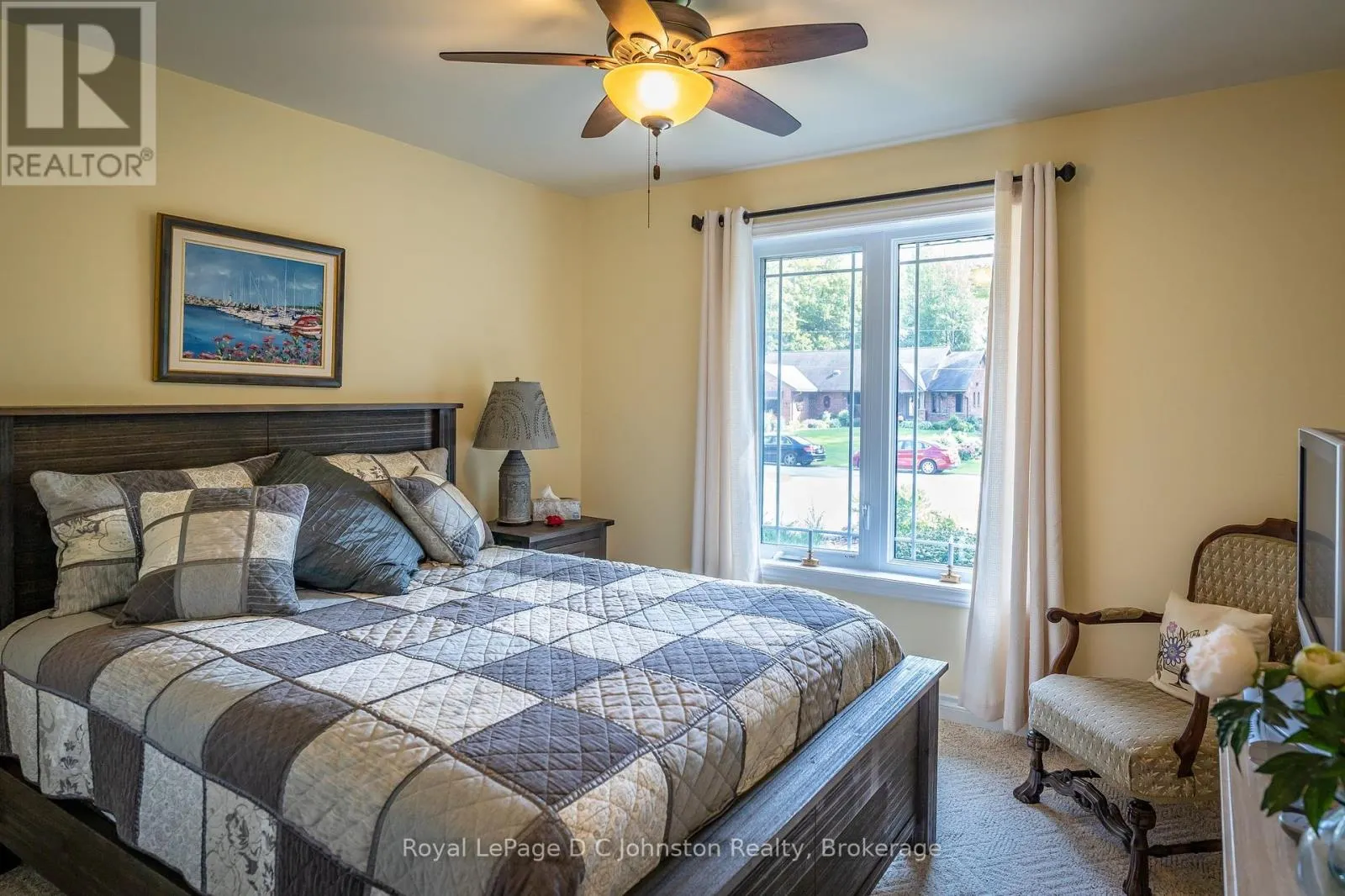 27 GREMIK CRESCENT