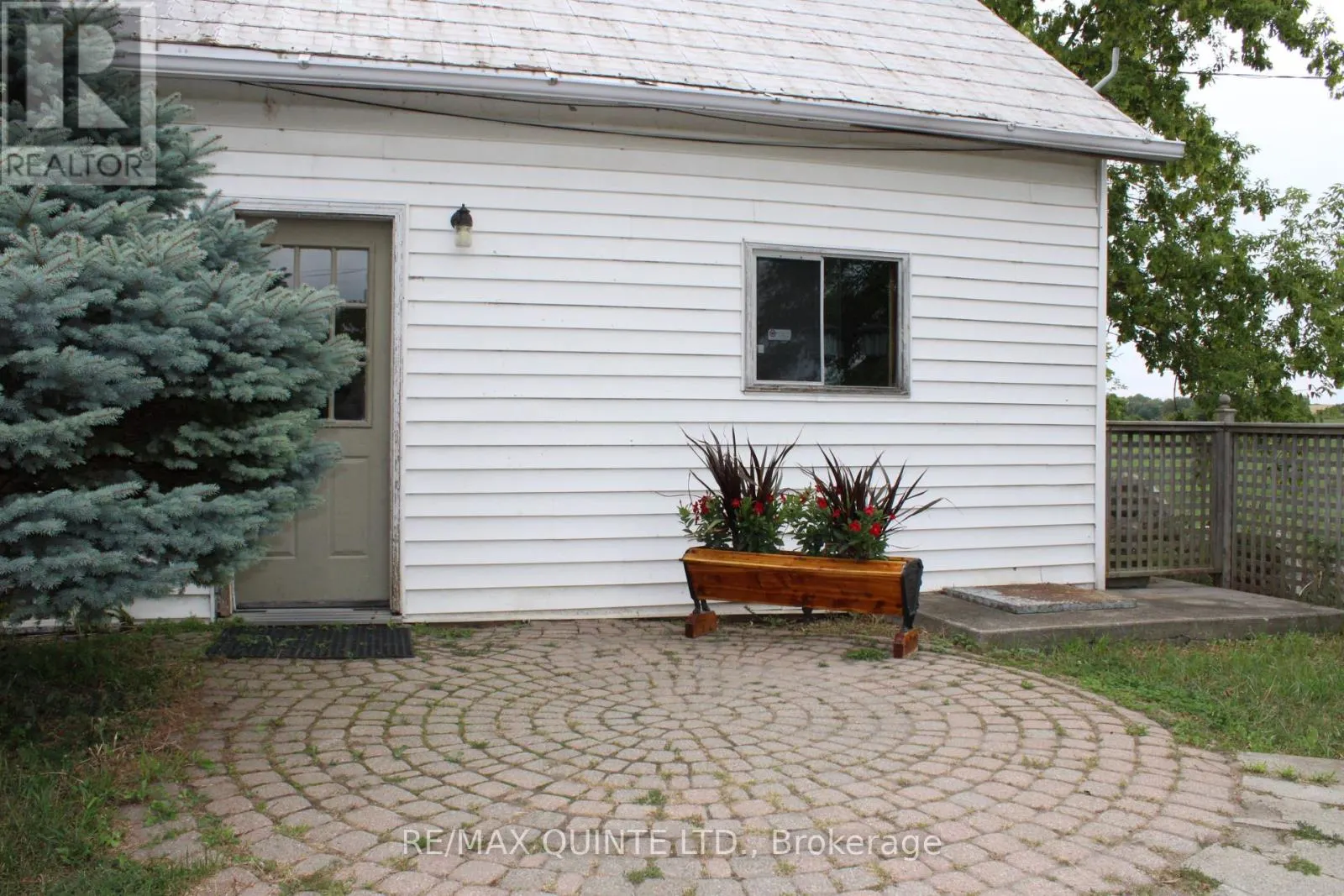 472 MAPLE ROAD
