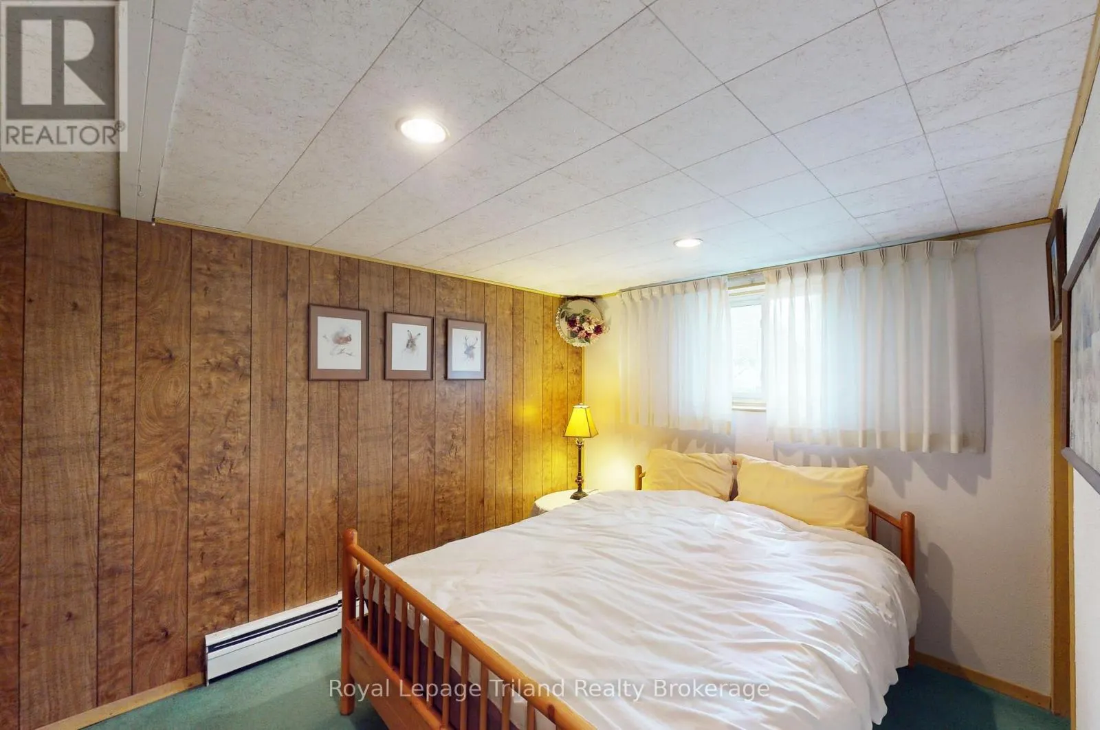 926 SUNSET BOULEVARD