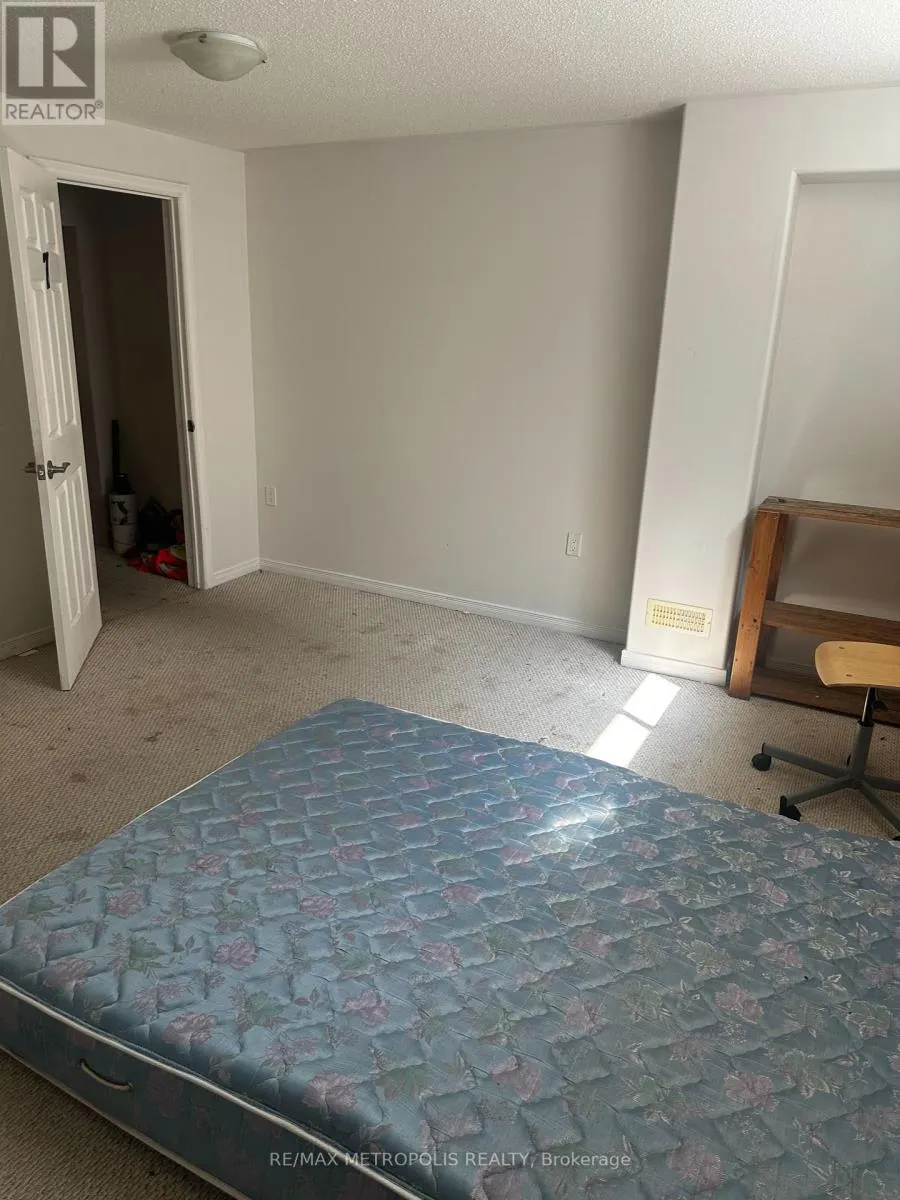 UPPER ROOM1 - 73 SUMMER LANE