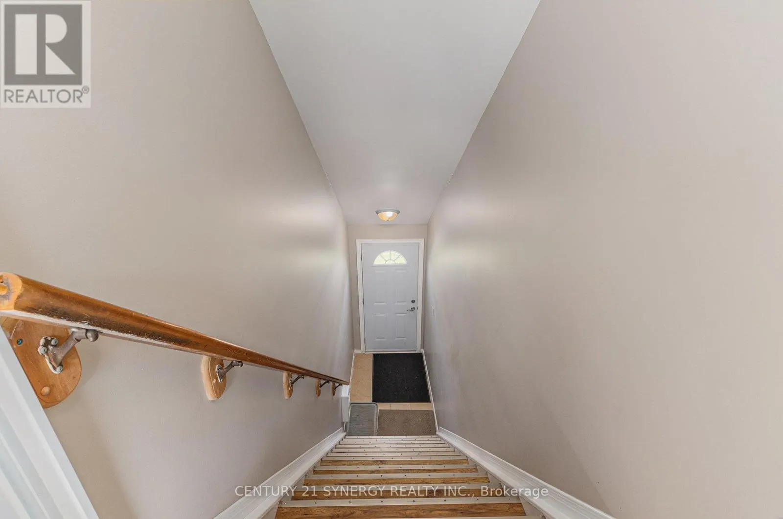 49 MAIN STREET E
