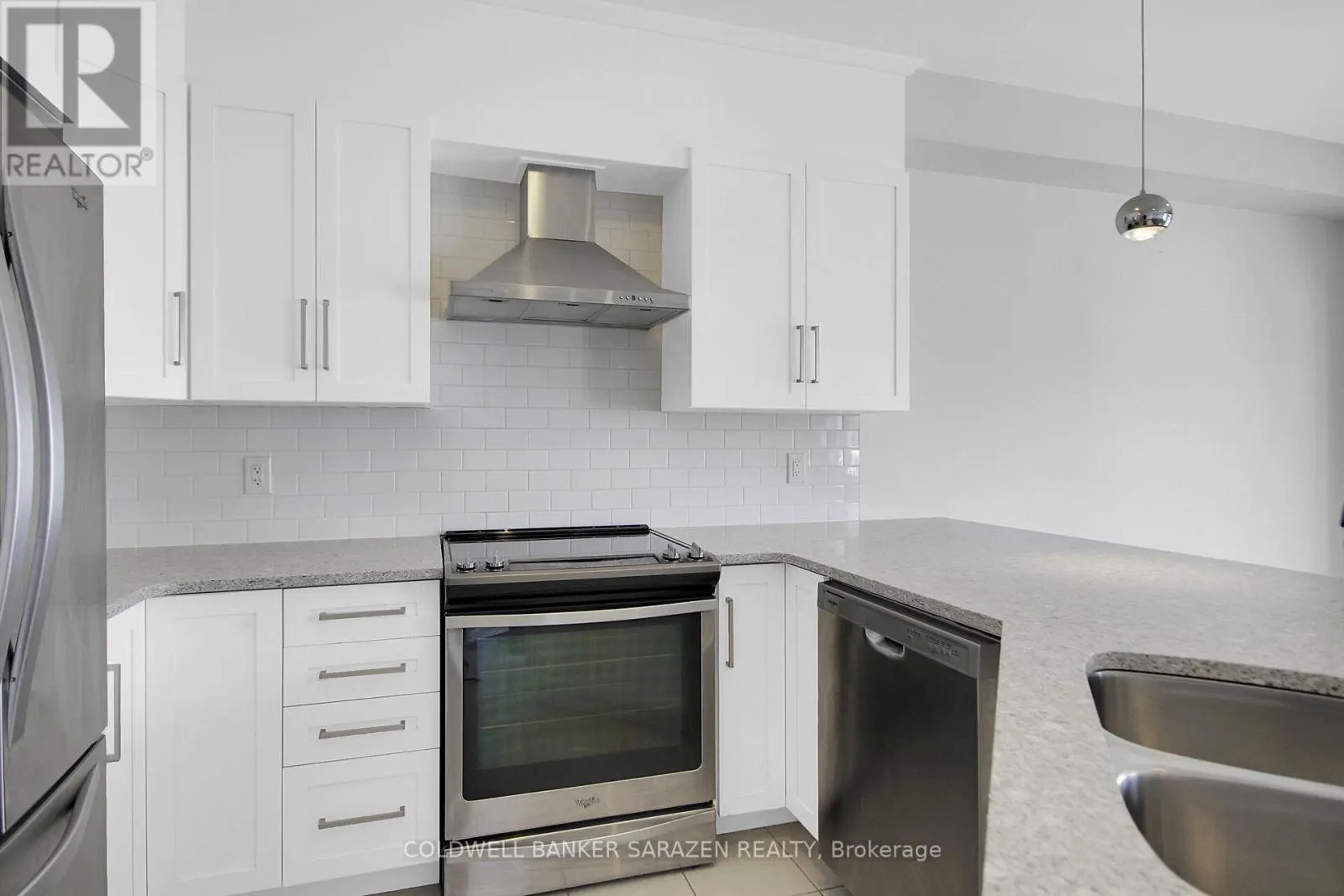 438 MEADOWBREEZE DRIVE