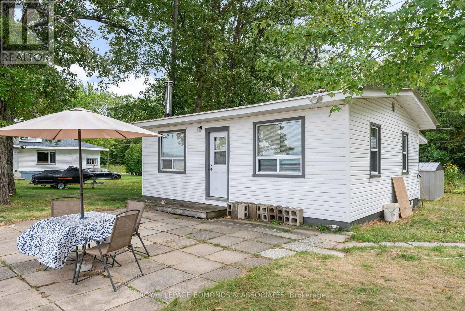 45 GREATVIEW TRAIL