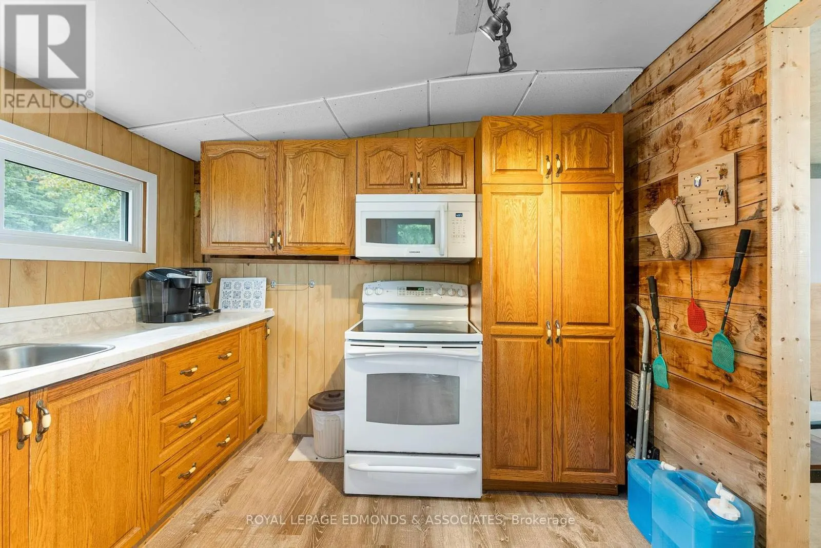 45 GREATVIEW TRAIL
