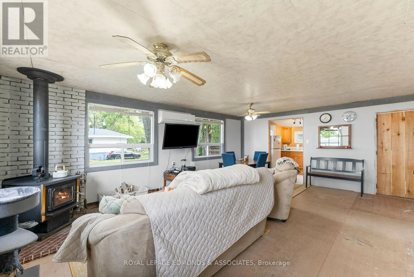 45 GREATVIEW TRAIL