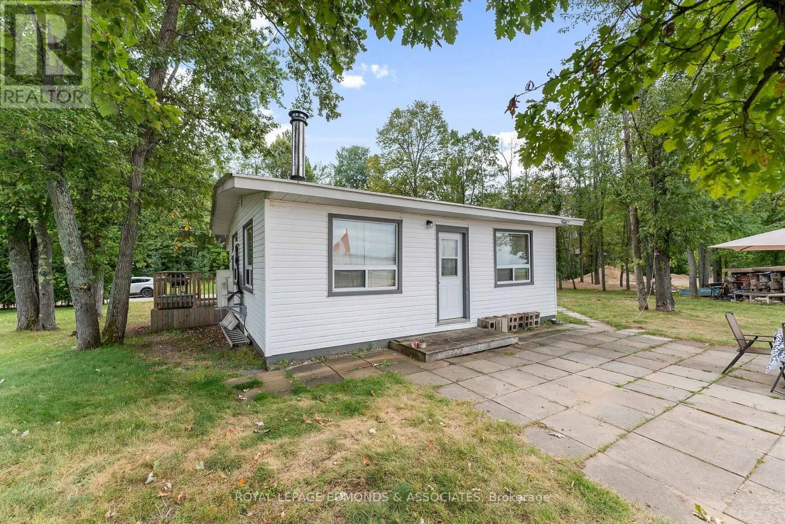 45 GREATVIEW TRAIL