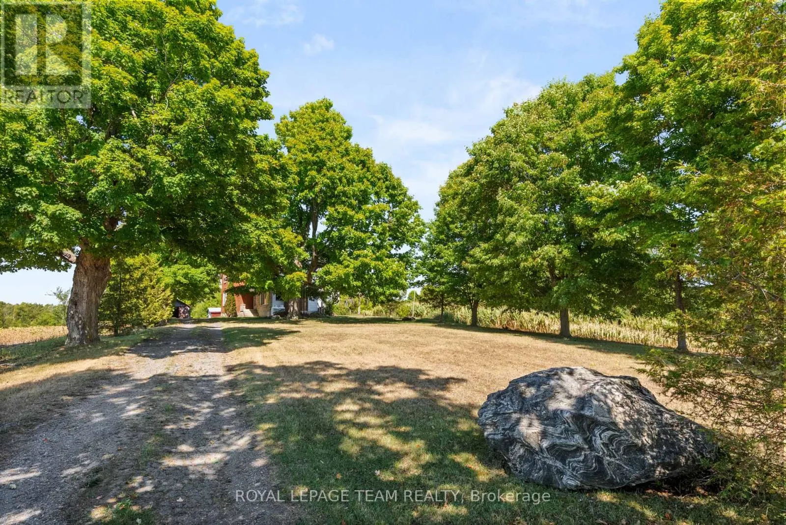2307 CARSONBY ROAD W