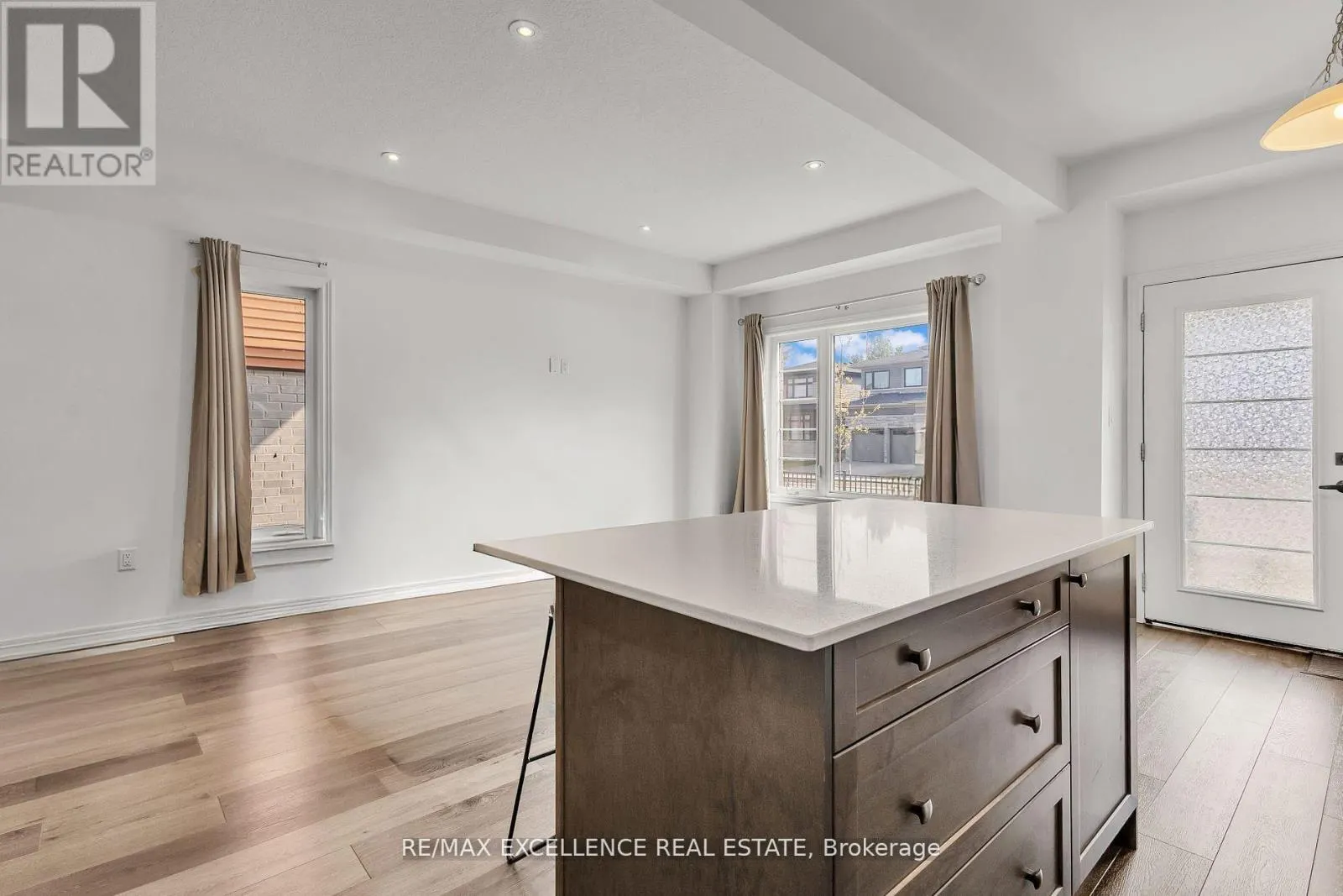 84 - 120 COURT DRIVE