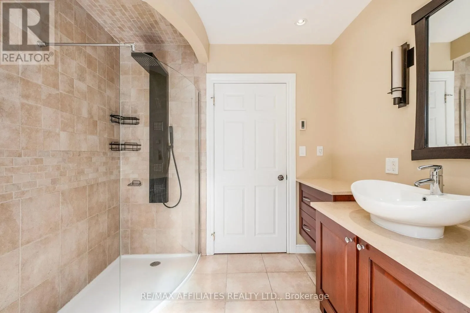 21 CEDAR LANE