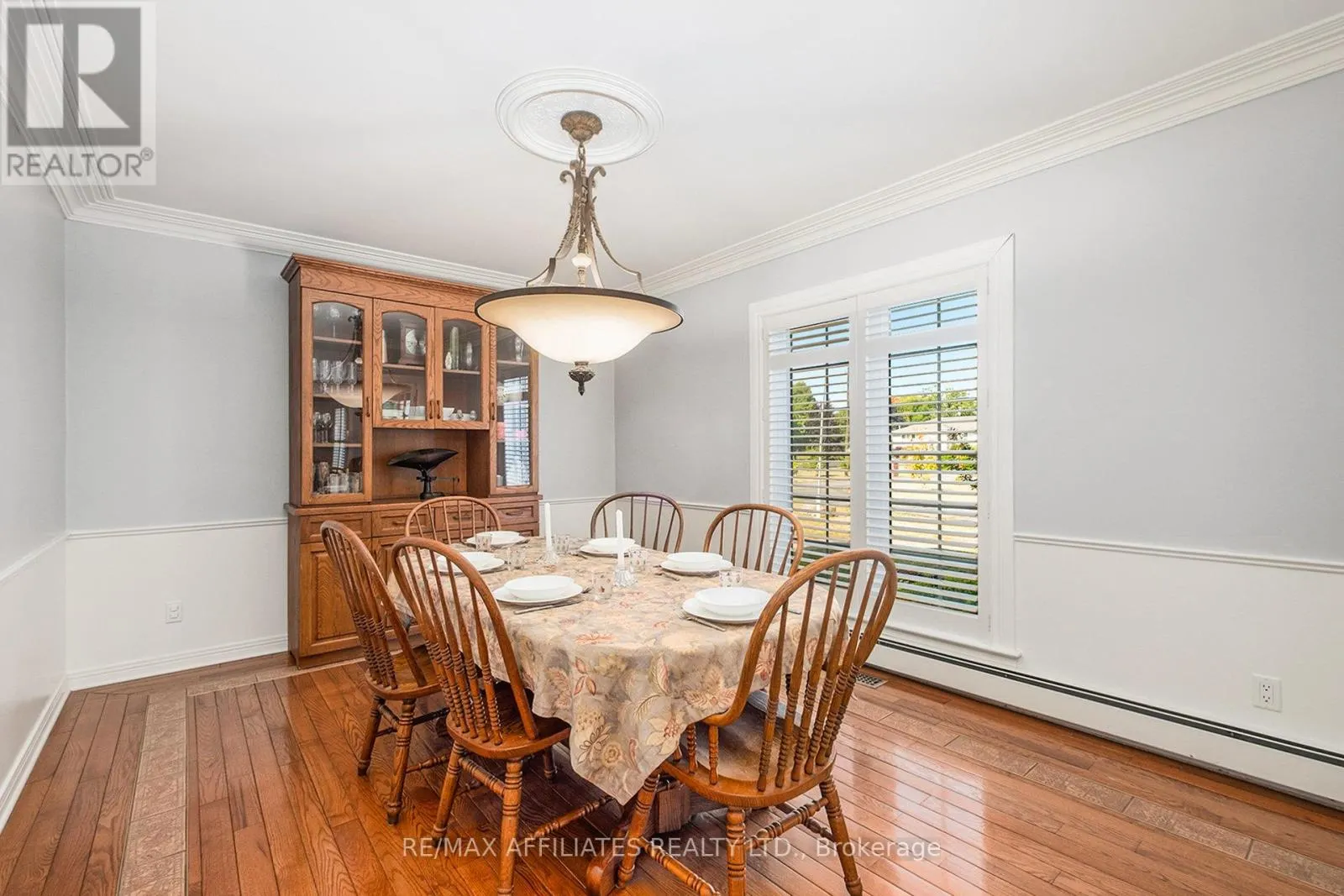 21 CEDAR LANE