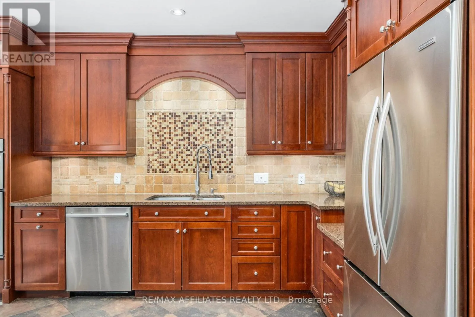 21 CEDAR LANE