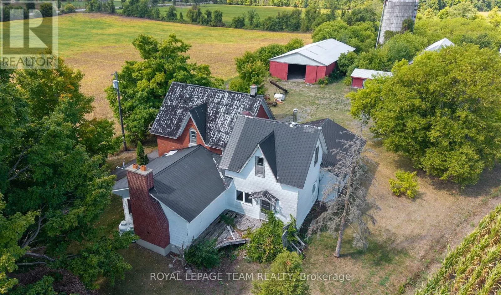 2307 CARSONBY ROAD W