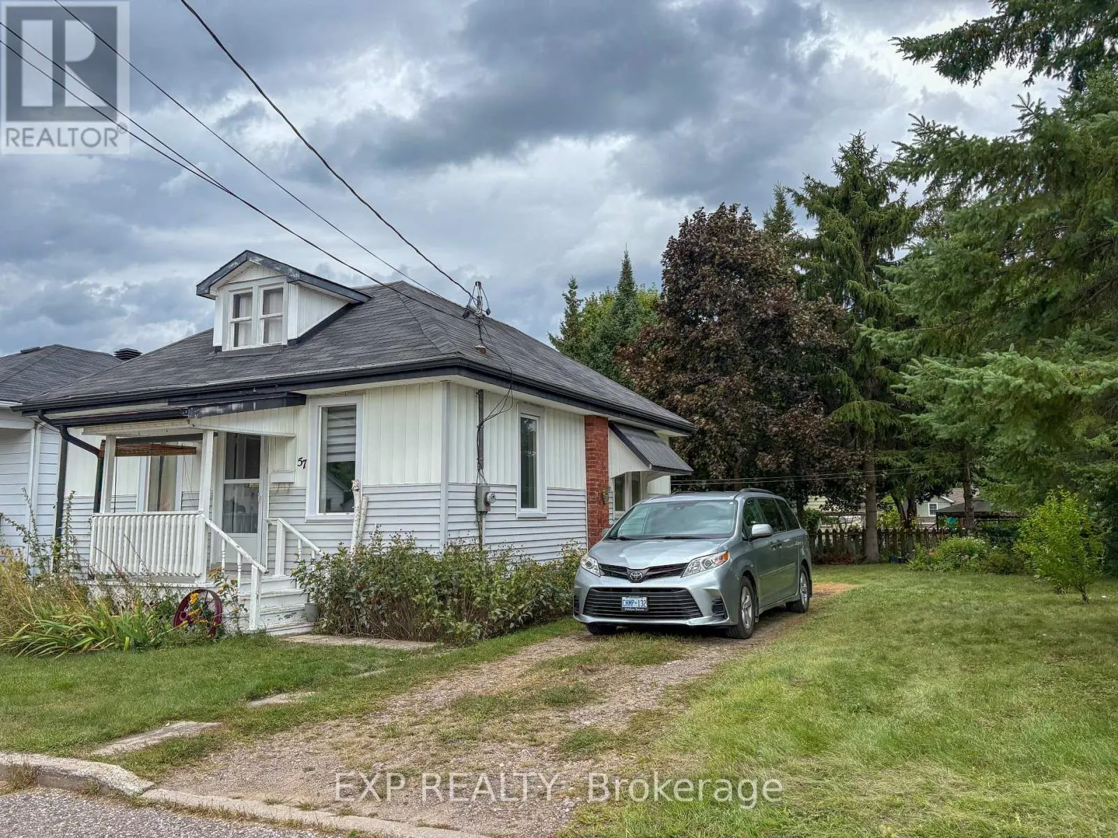57 BANK STREET S