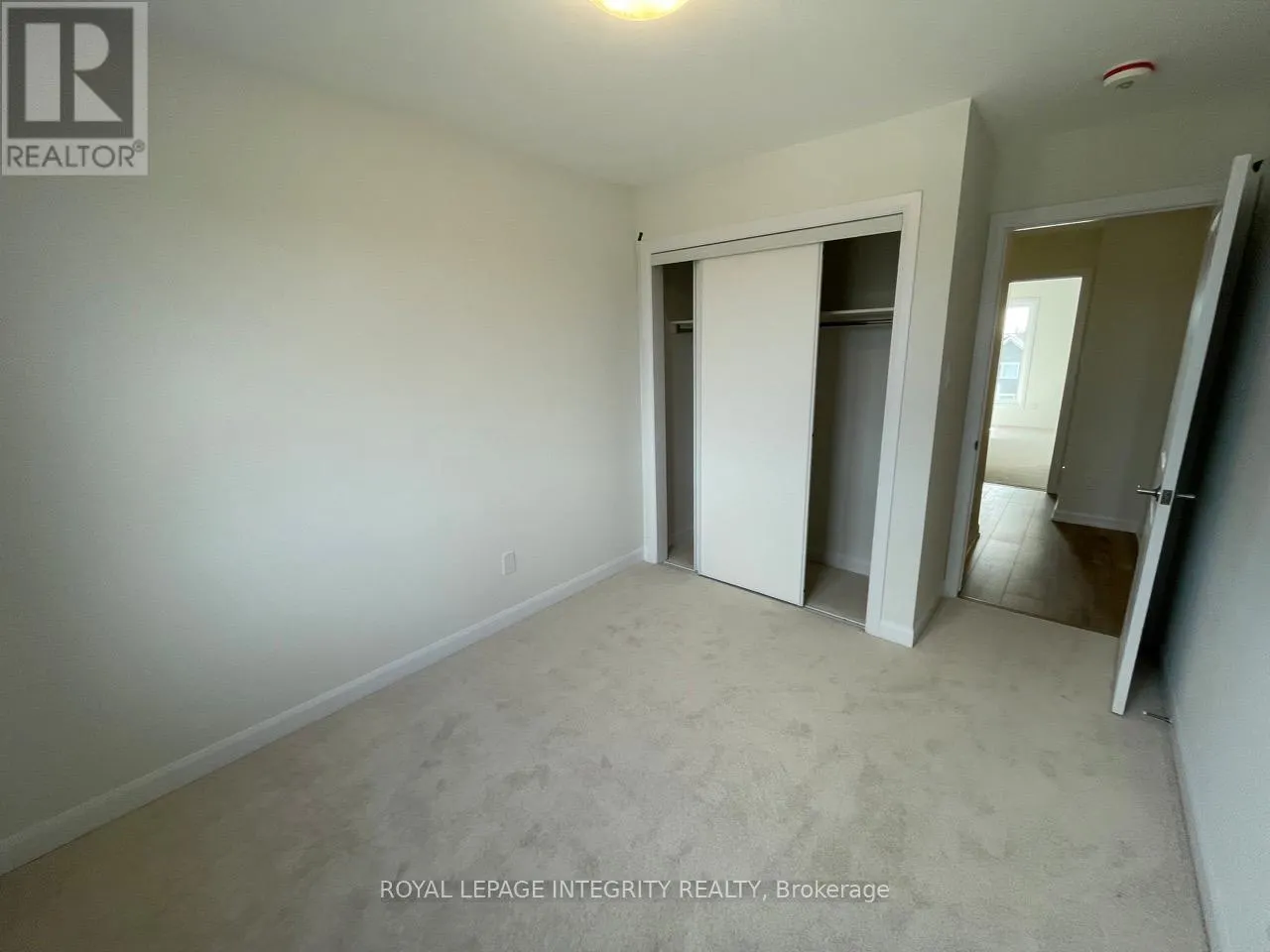 806 EVERBLOOM LANE