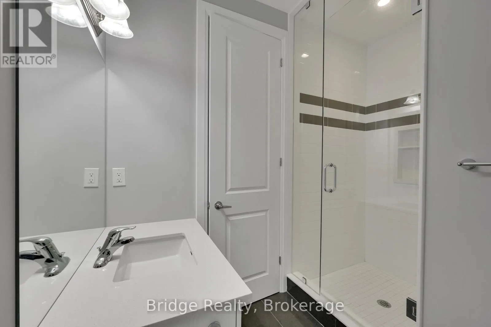 1343 UPPER THAMES DRIVE