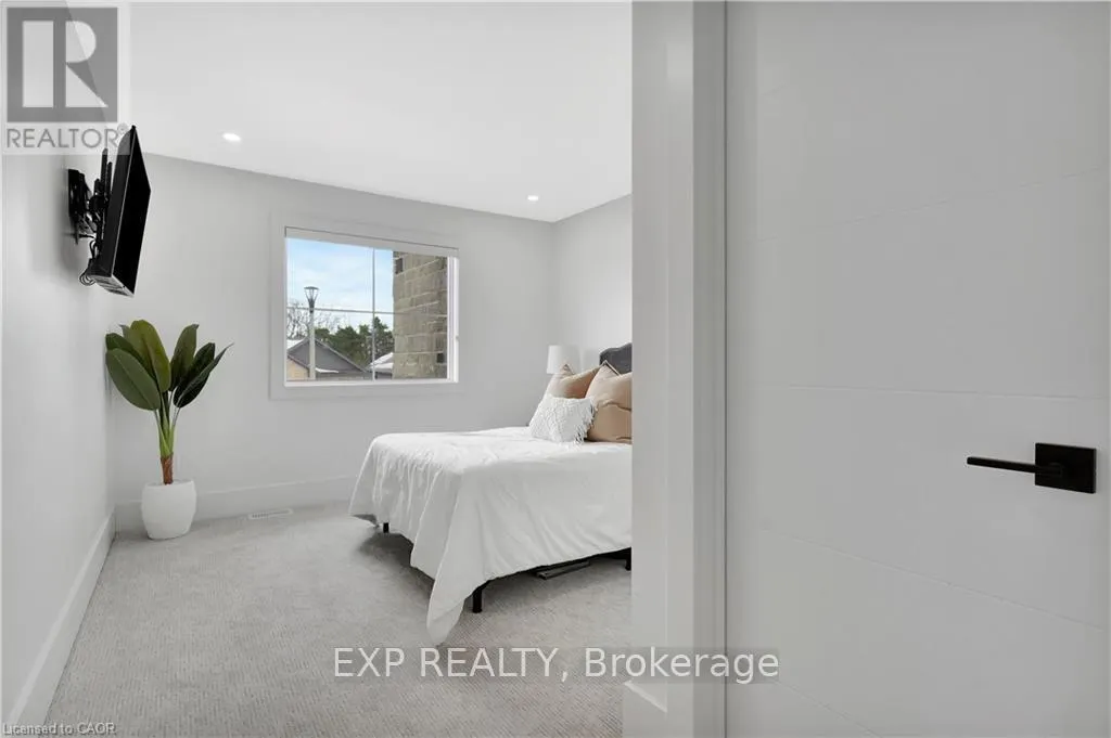 LOT 1 AVERY PLACE