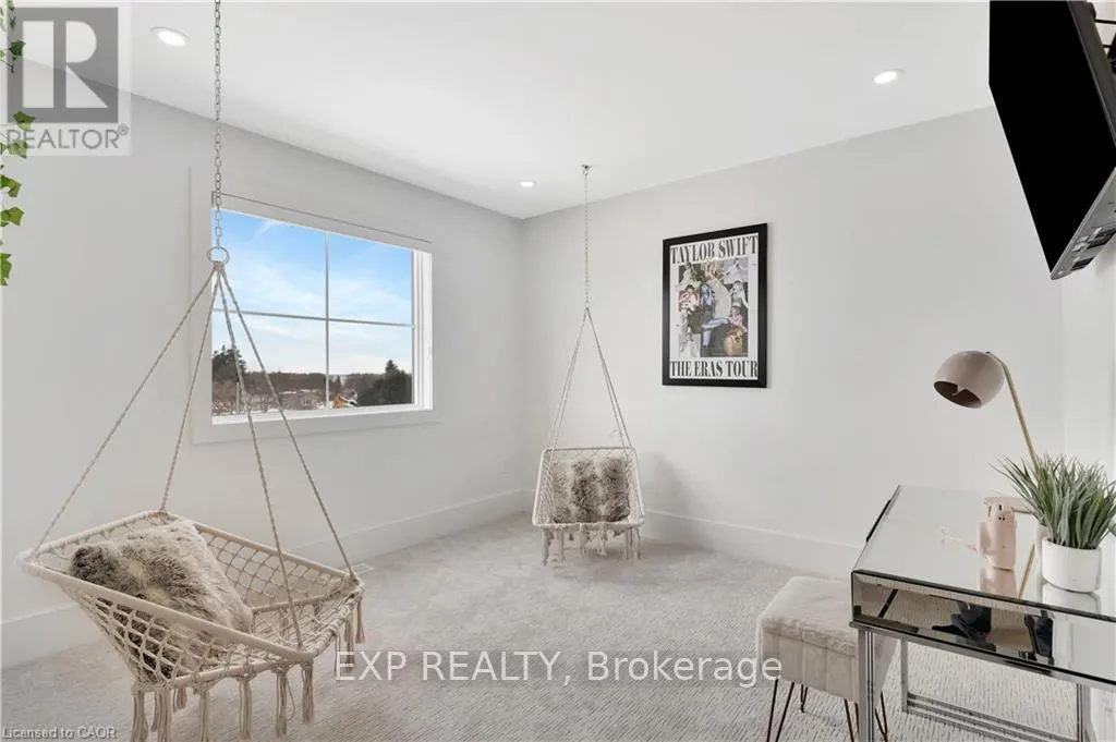 LOT 1 AVERY PLACE