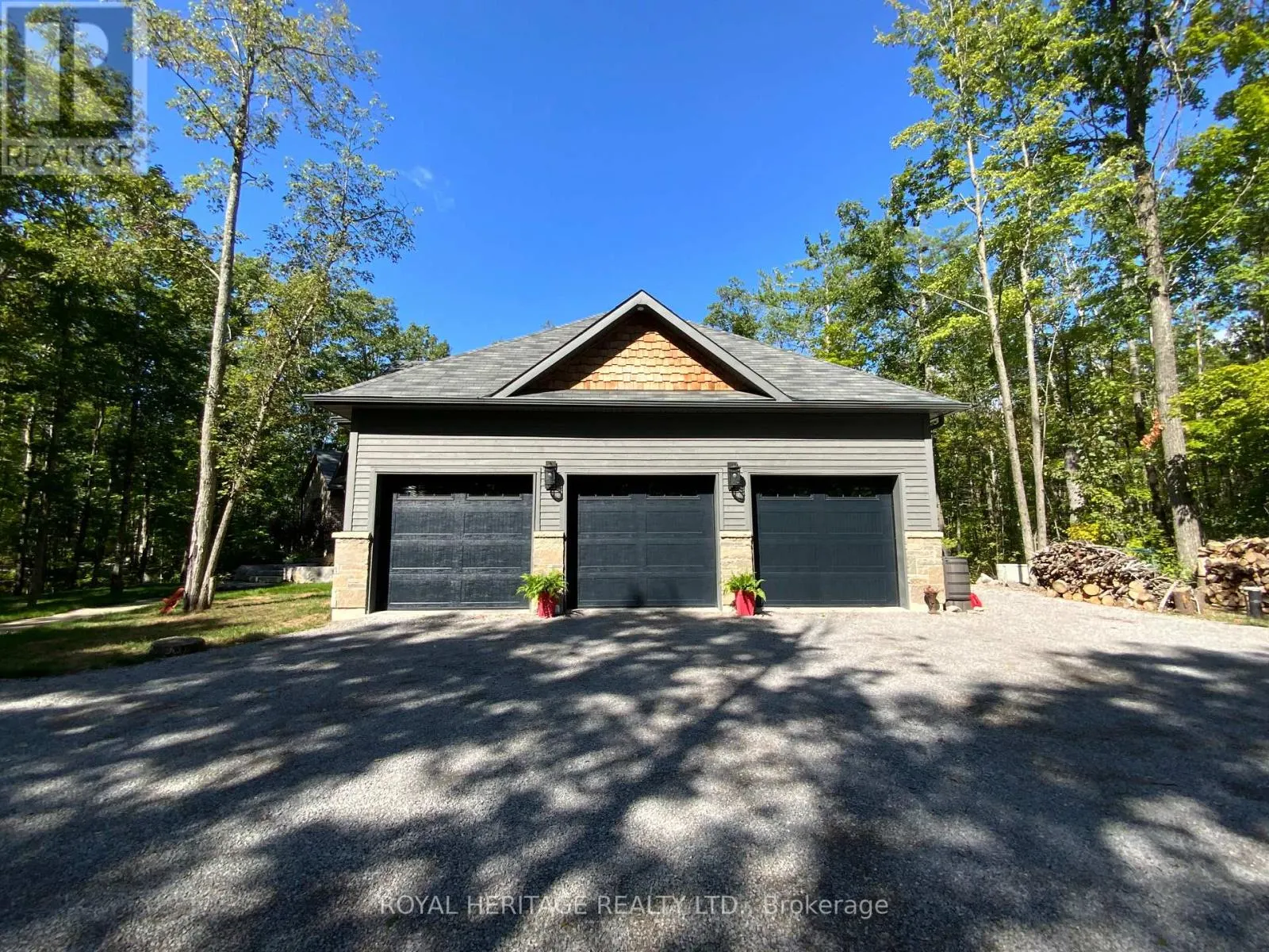 126 MITCHELL CRESCENT