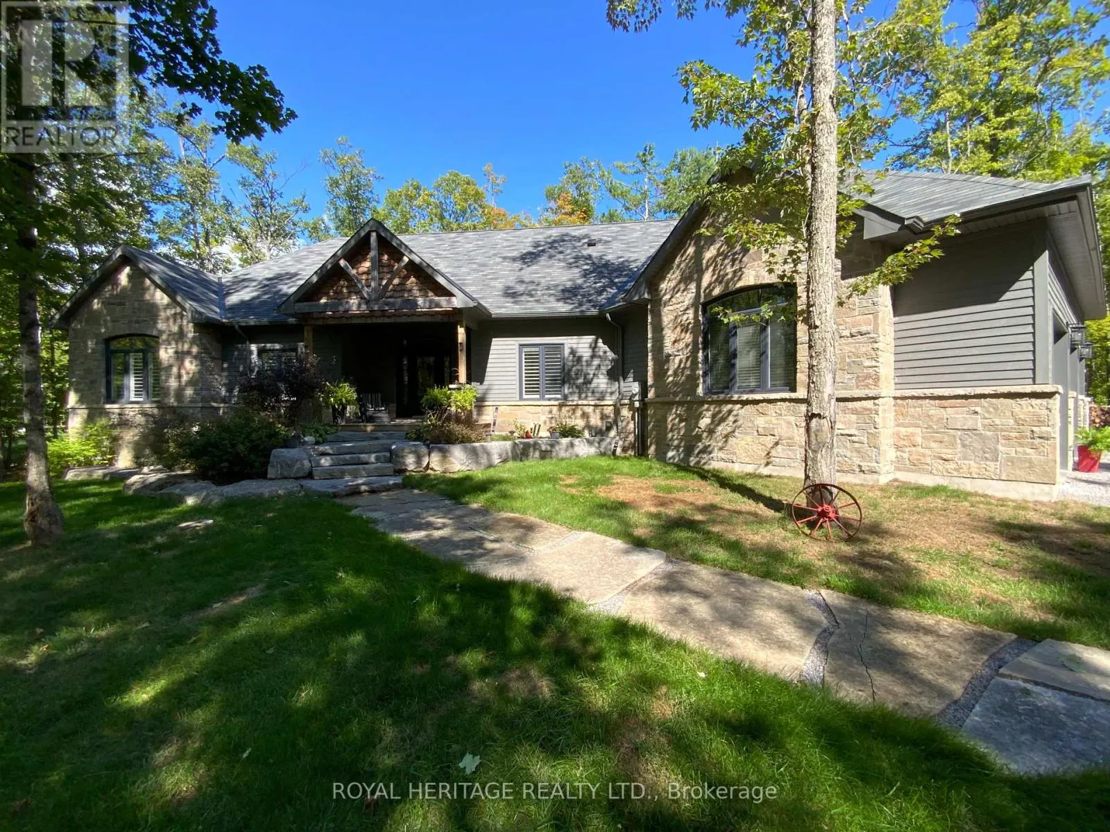 126 MITCHELL CRESCENT