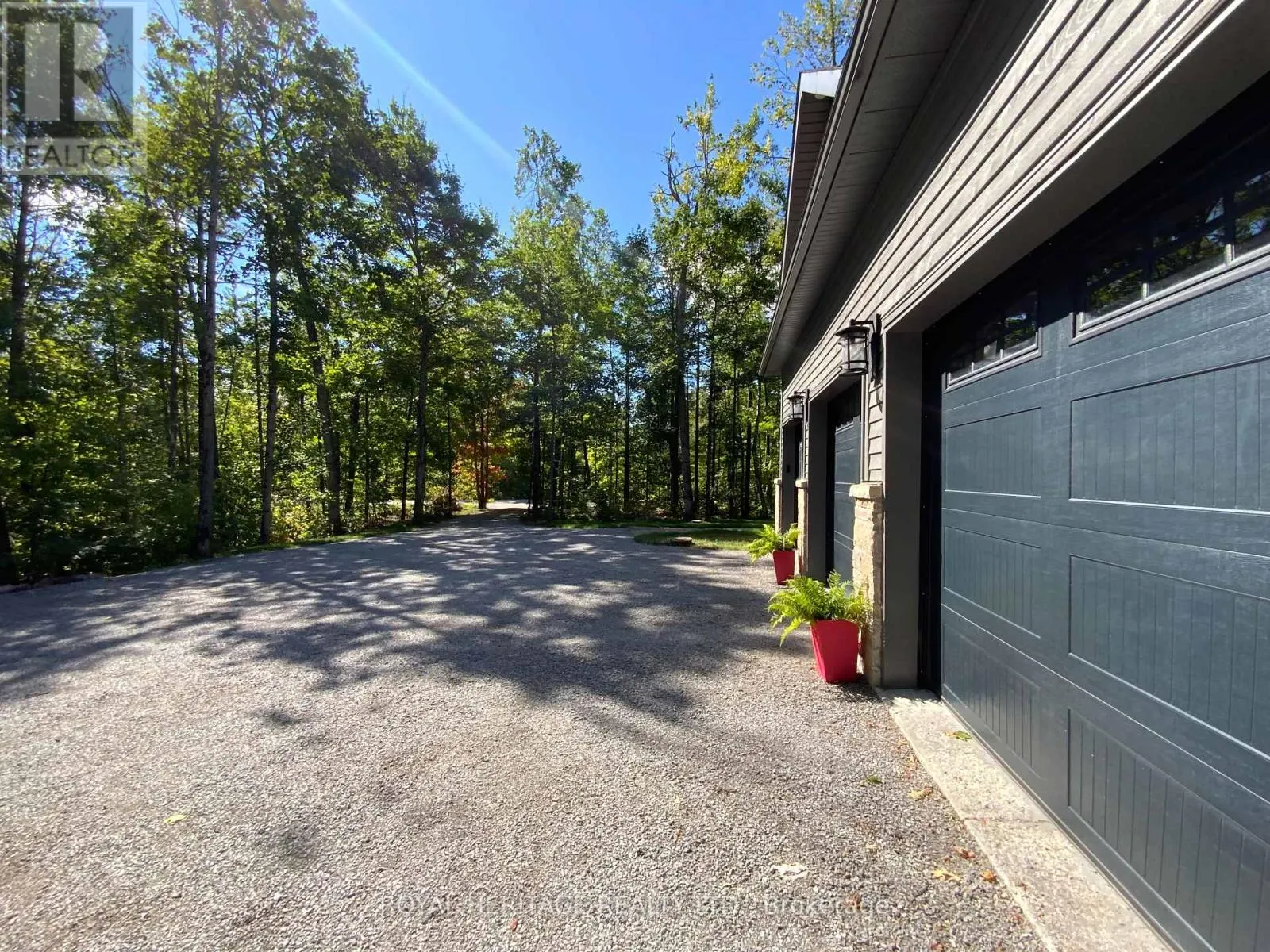 126 MITCHELL CRESCENT