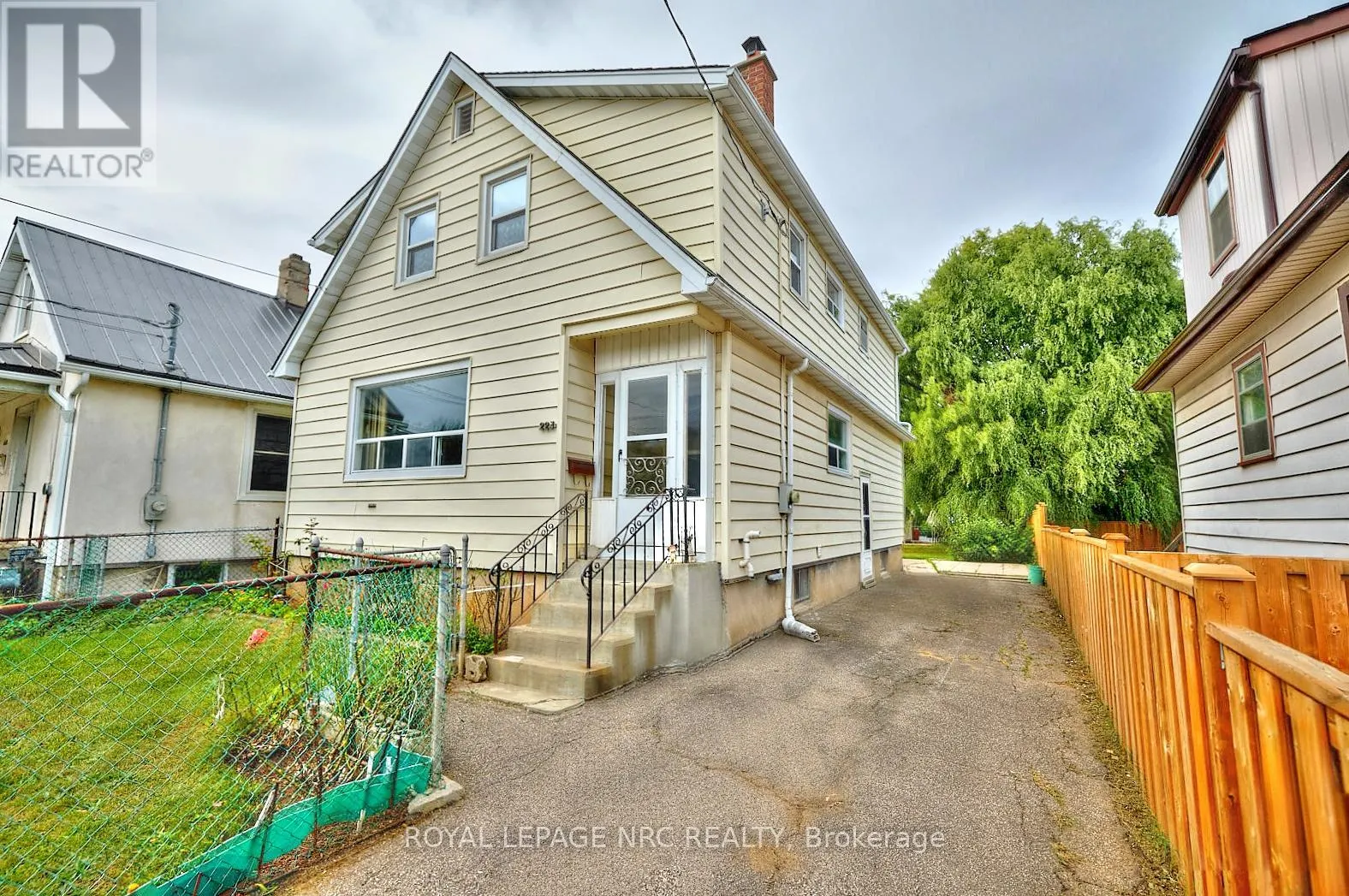 223 NIAGARA STREET