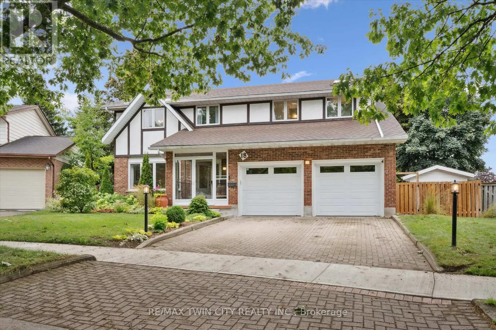 18 WESTCHESTER PLACE