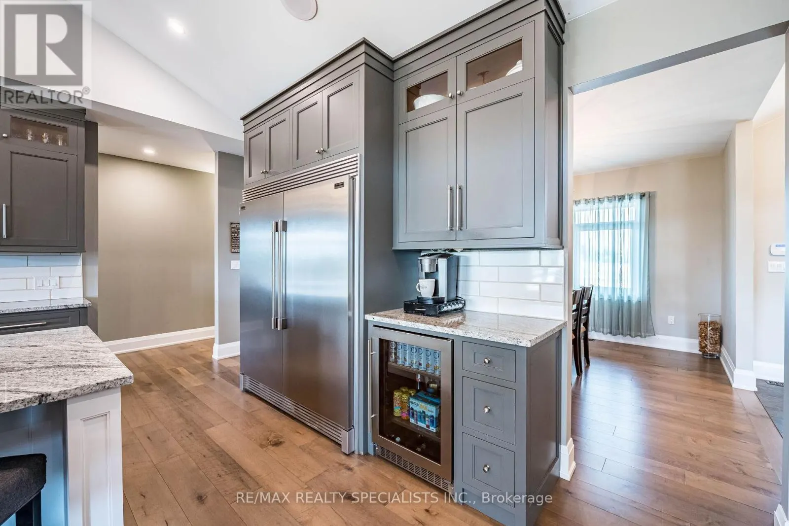 6 RUTLEDGE HEIGHTS