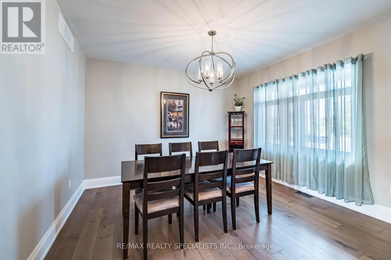 6 RUTLEDGE HEIGHTS