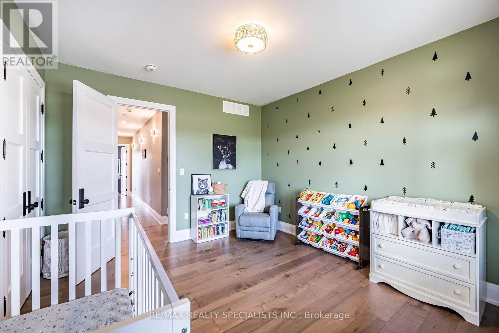 6 RUTLEDGE HEIGHTS