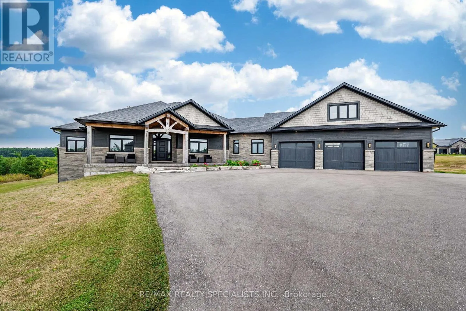 6 RUTLEDGE HEIGHTS
