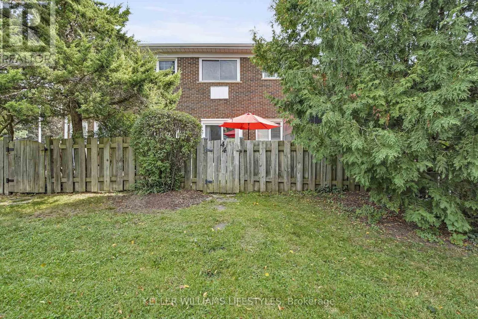 44 - 1220 ROYAL YORK ROAD, #44