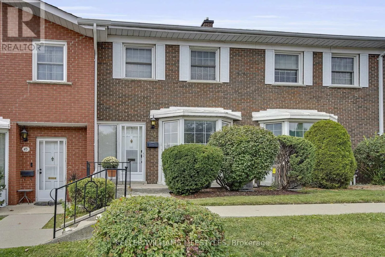 44 - 1220 ROYAL YORK ROAD, #44