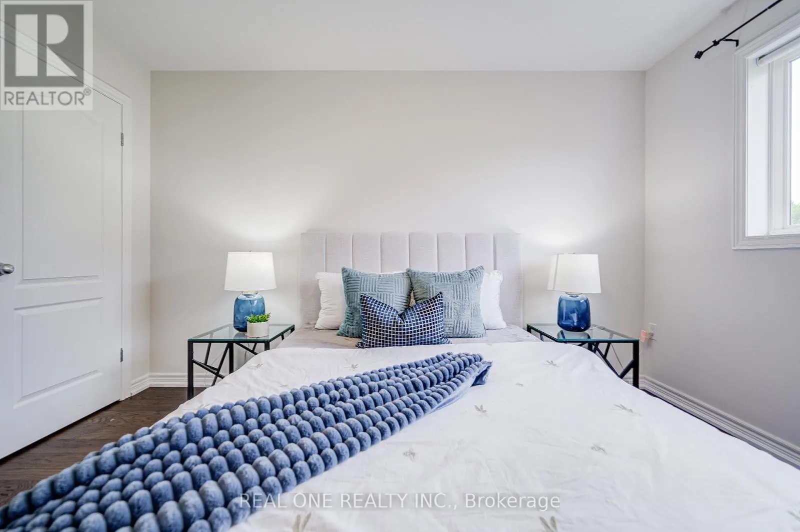 36 PALACEBEACH TRAIL