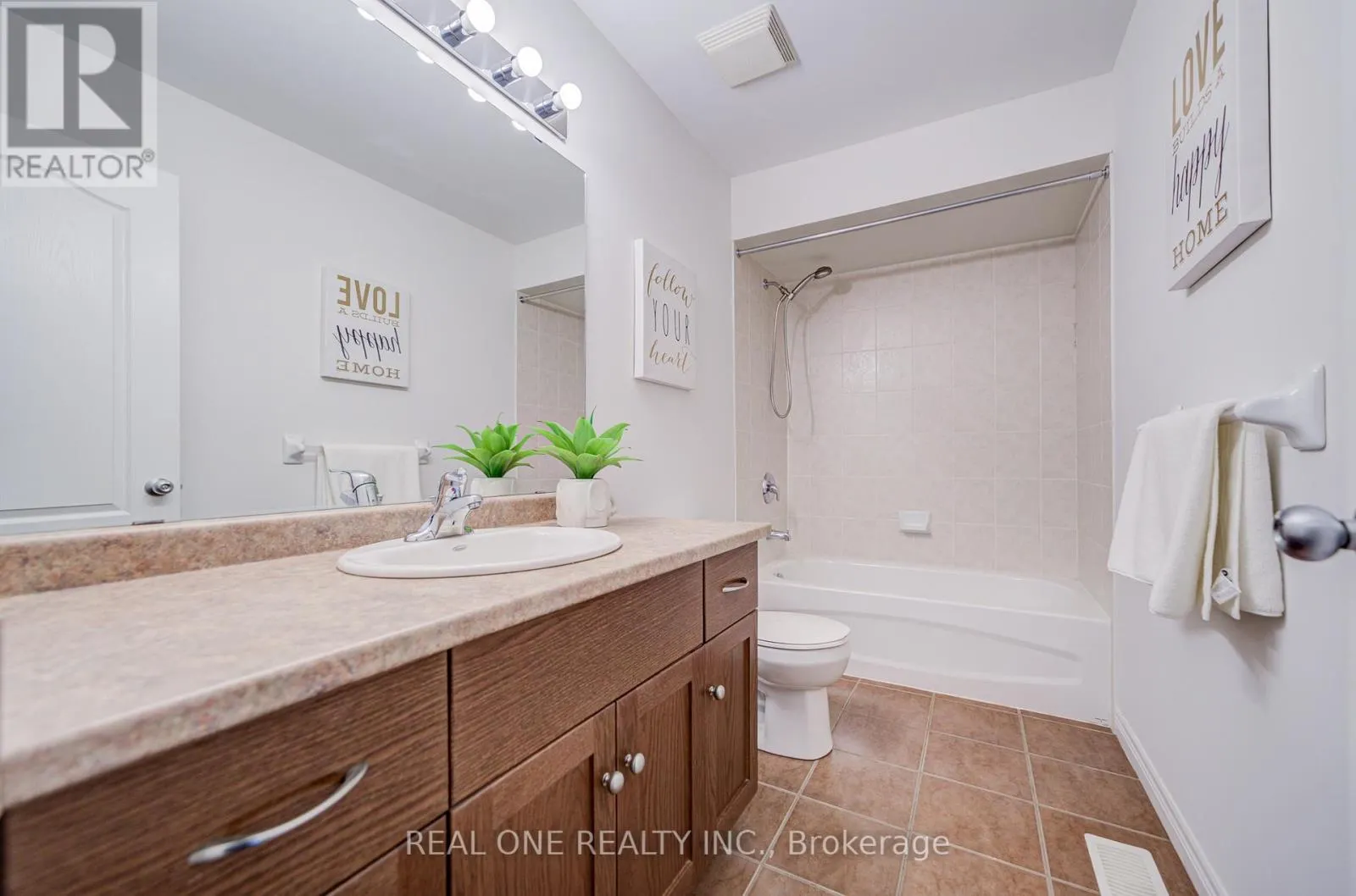 36 PALACEBEACH TRAIL