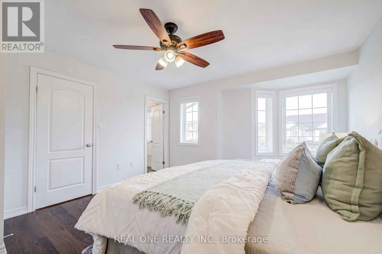 36 PALACEBEACH TRAIL