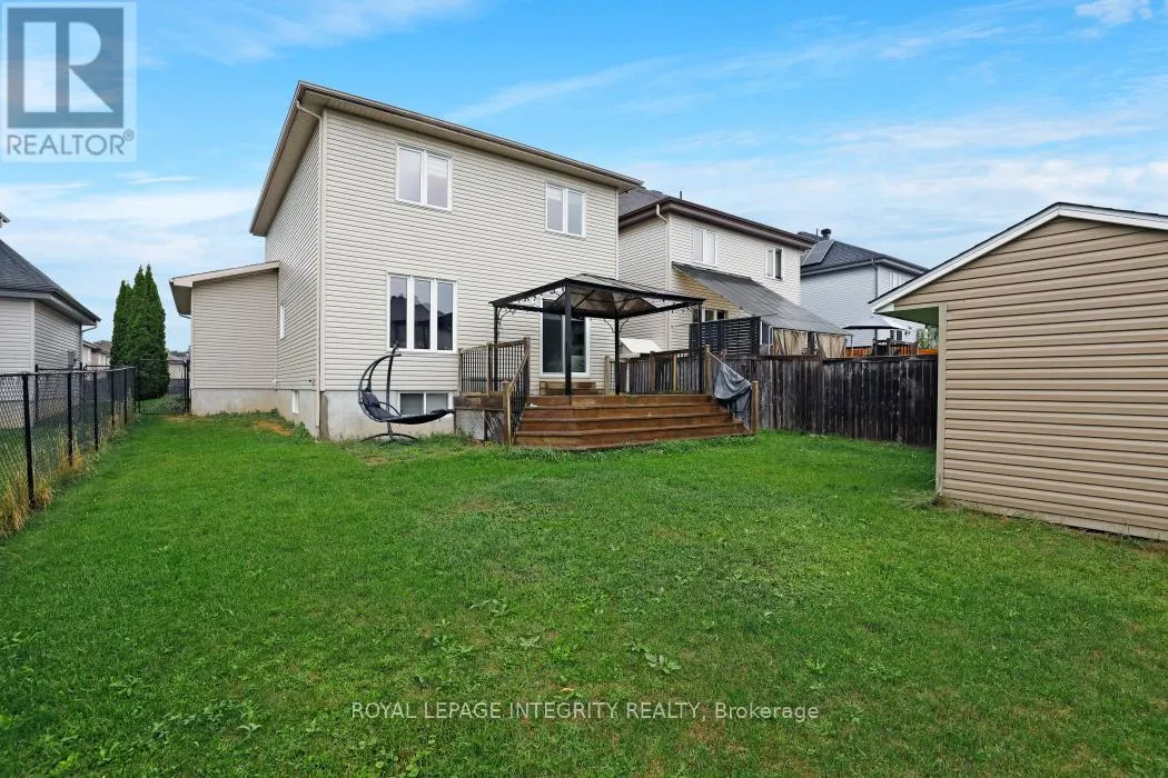 282 JASPER CRESCENT