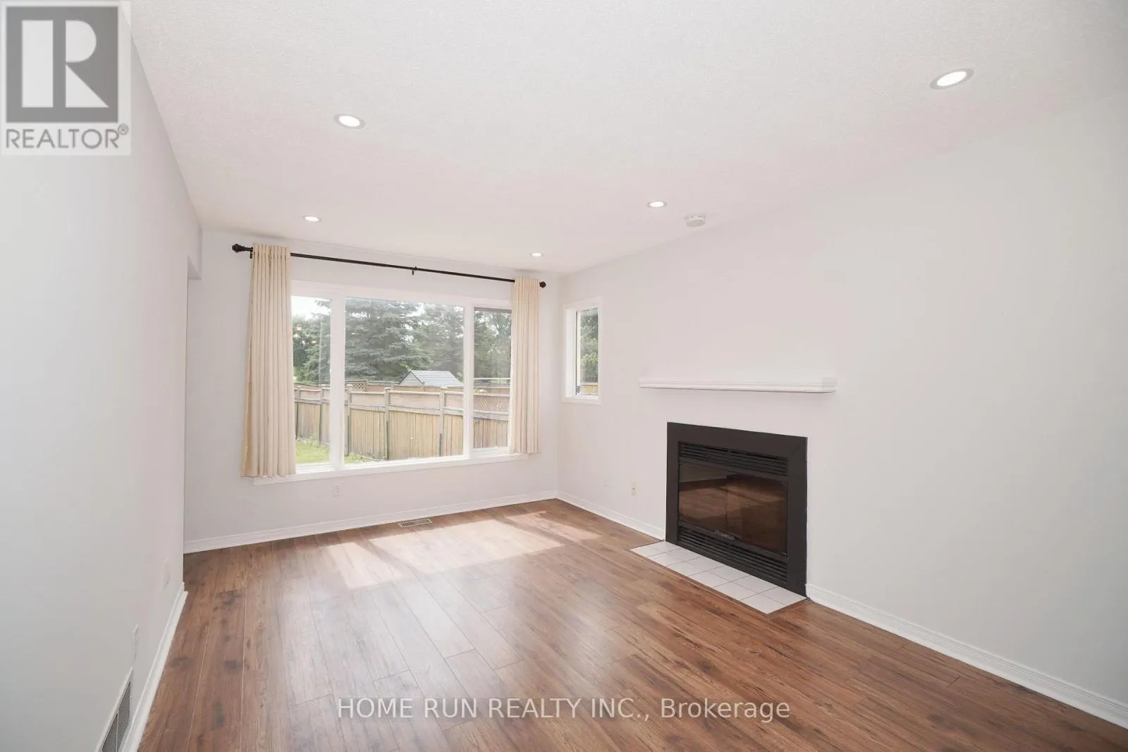 44 BANCHORY CRESCENT