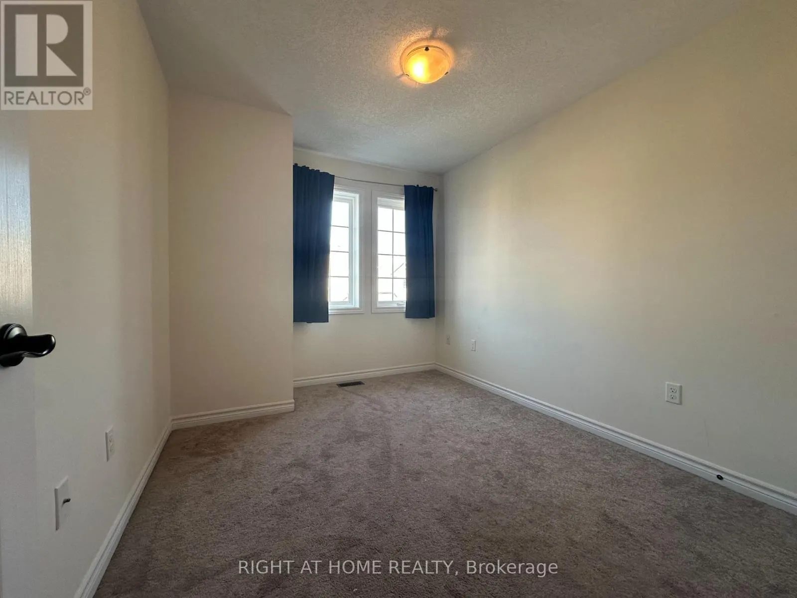7 HISCOTT DRIVE