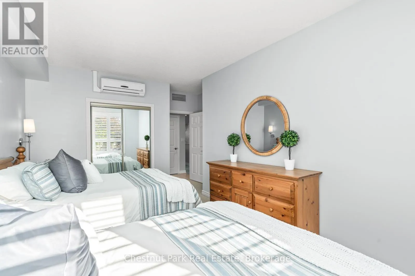 5521 GRANDVIEW SIGNATURE DRIVE