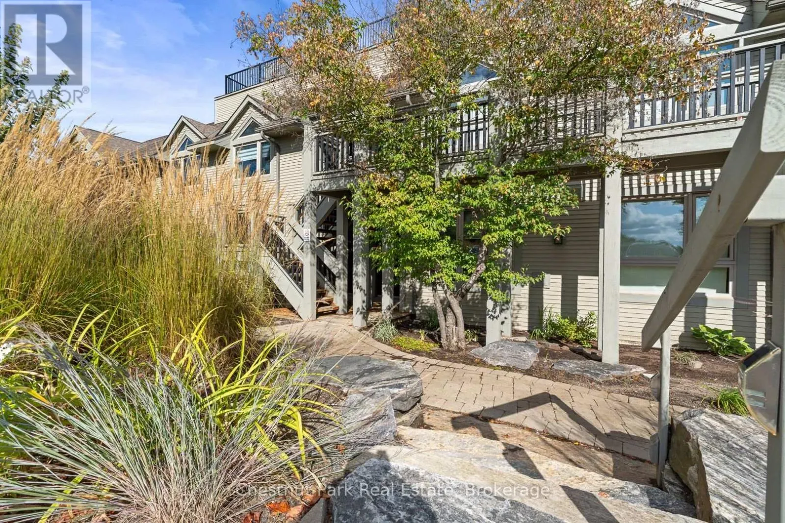 5521 GRANDVIEW SIGNATURE DRIVE