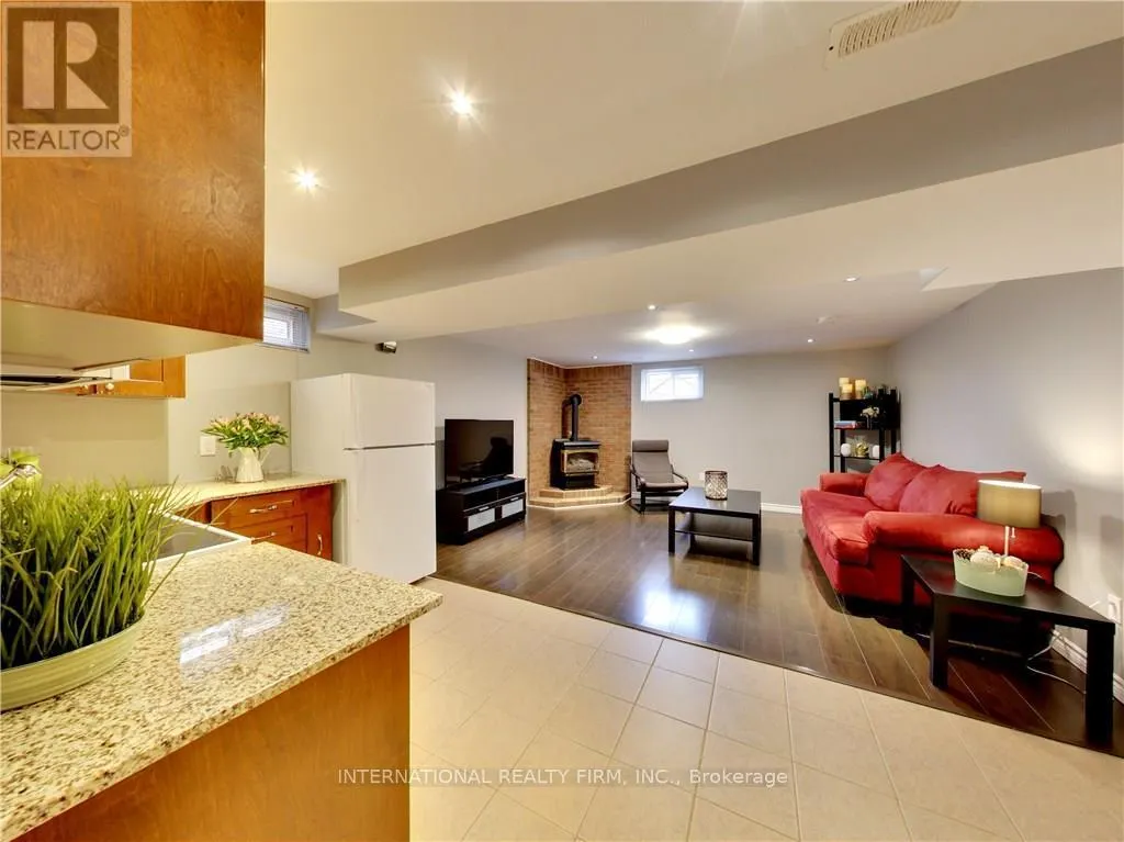 BASEMENT - 5 REGIS COURT