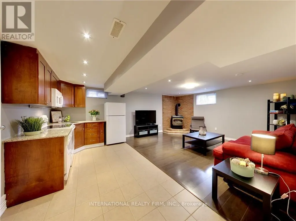 BASEMENT - 5 REGIS COURT