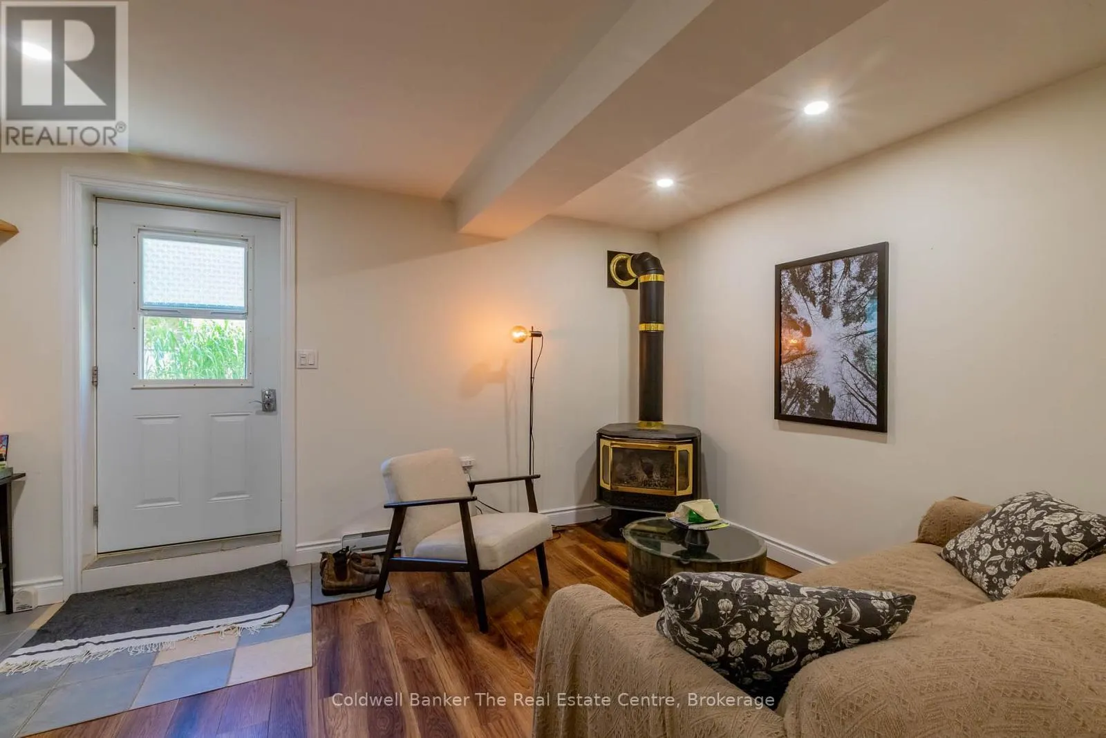 5 ANTHONY COURT