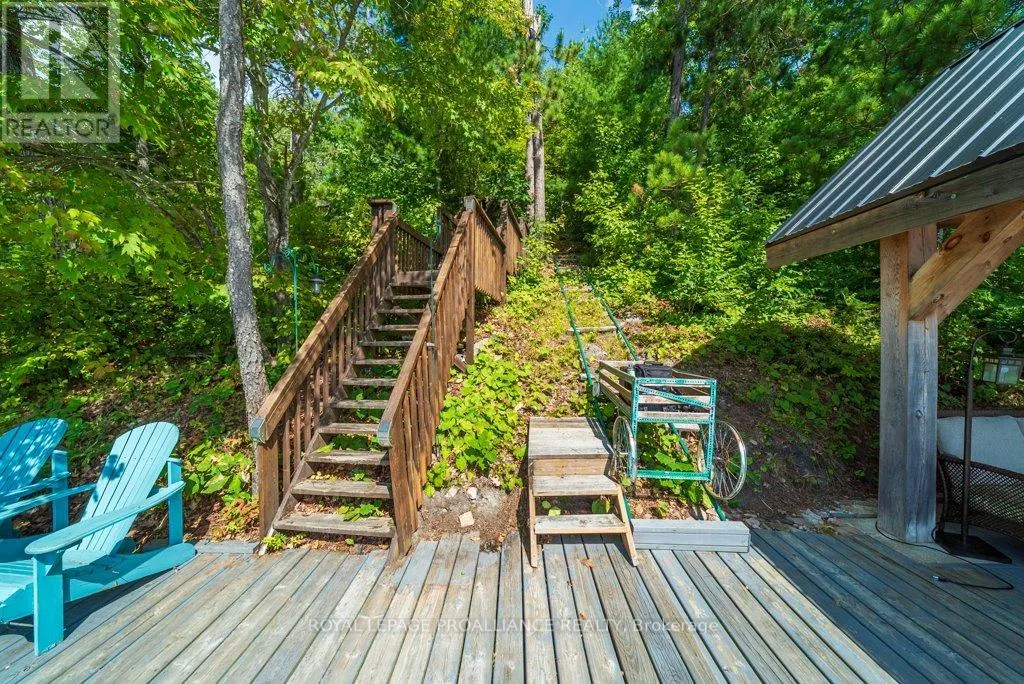 163 MAZINAW LAKE