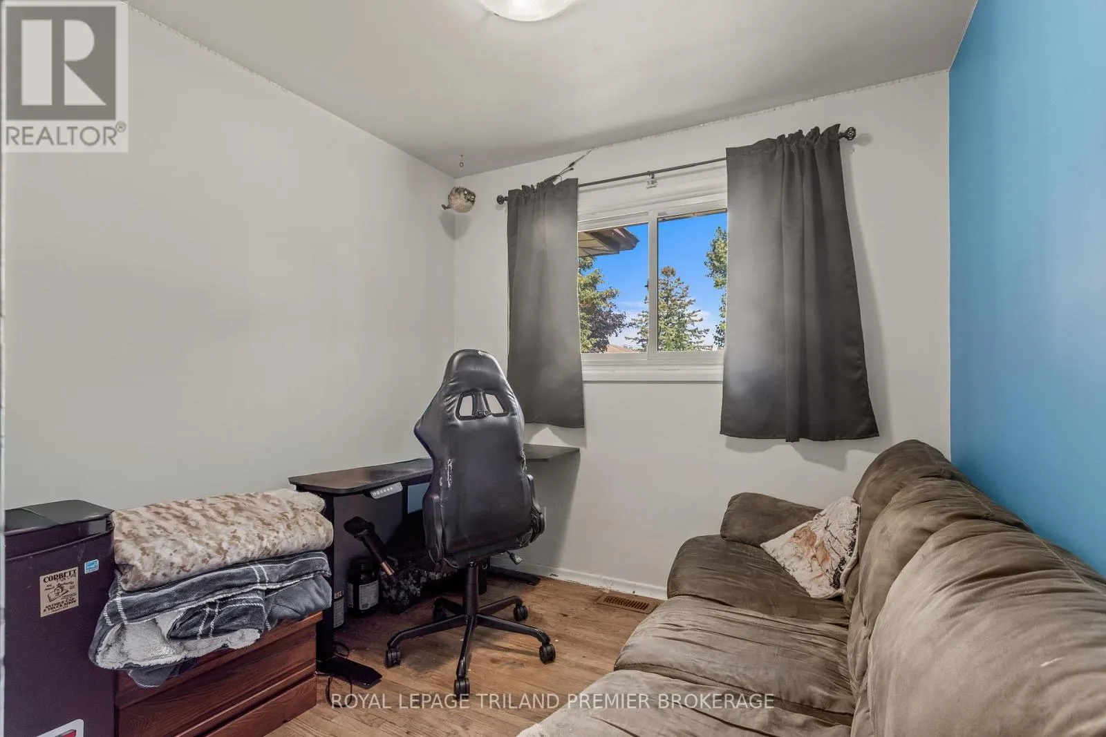 36 GENEVIVE CRESCENT